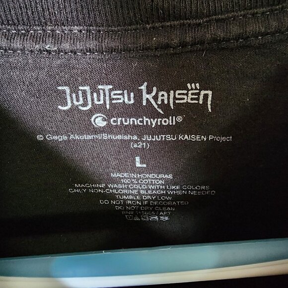 Jujutsu Kaisen Yuji Itadori Eating Sukuna Finger Crunchyroll T Shirt Size Large - Picture 3 of 9